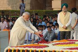 Prez Murmu, PM Modi Pay Tribute To Mahatma Gandhi At Rajghat